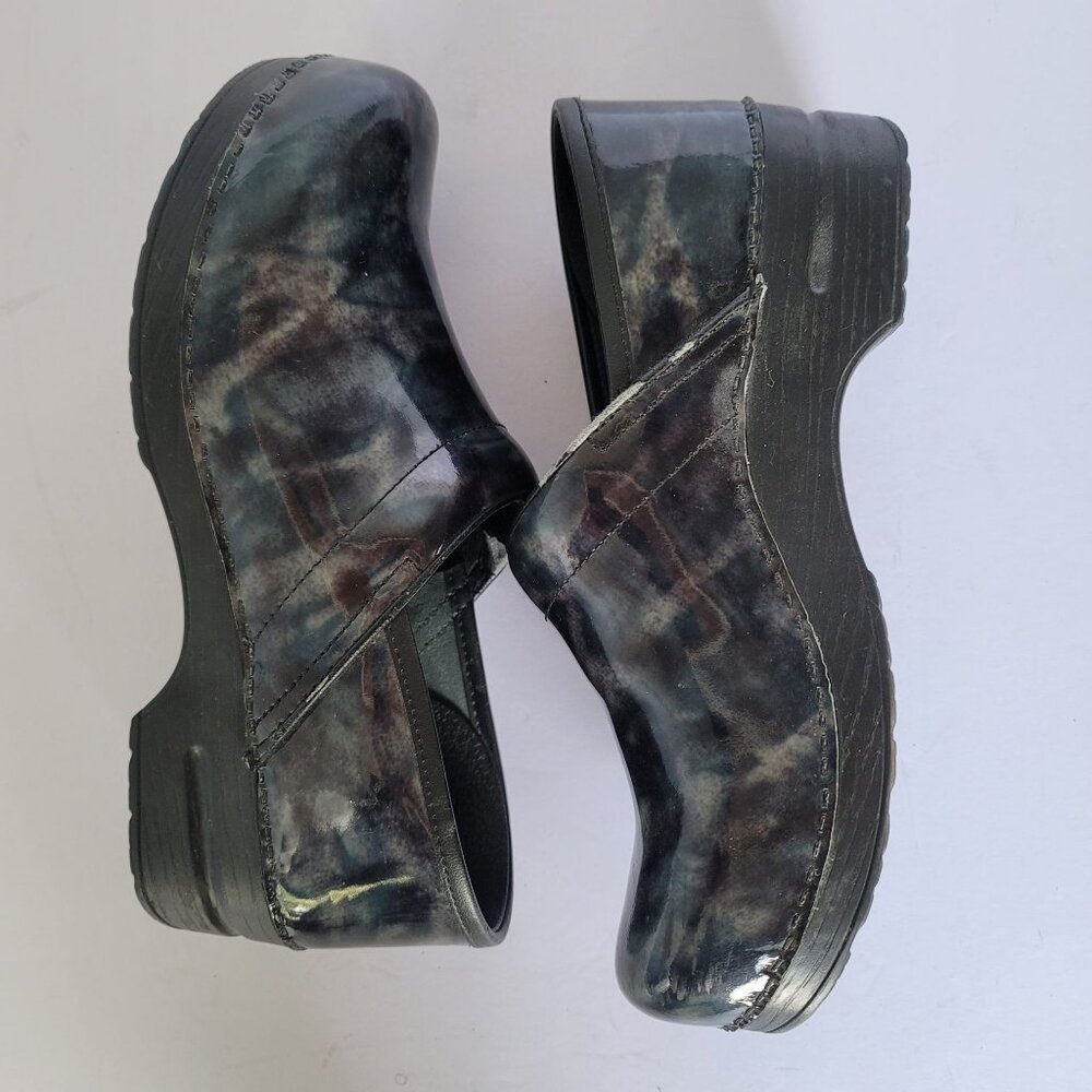 Dansko Professional Clogs. Size 42 - Picture 5 of 8